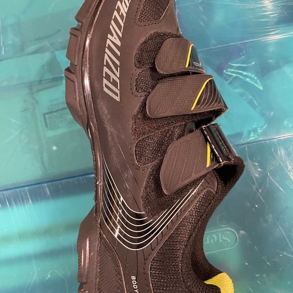 Cycling shoes - Riata- EUC - size 38 or 7.25 women’s - Picture 2 of 5